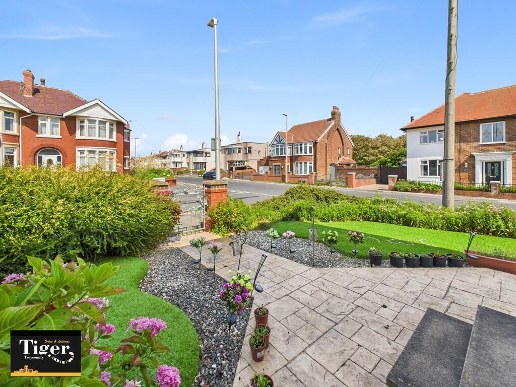 CAM03440G0-PR0384...