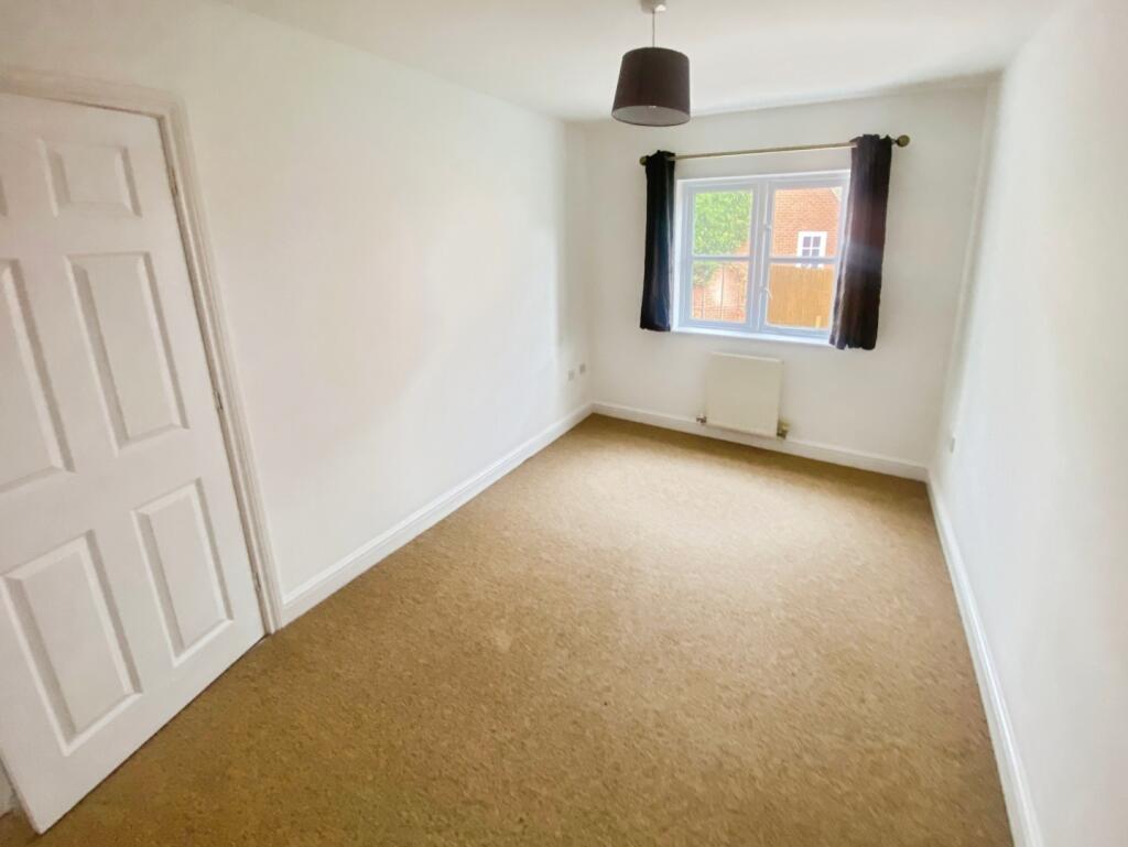 pbox-bedroom-310498.jpg