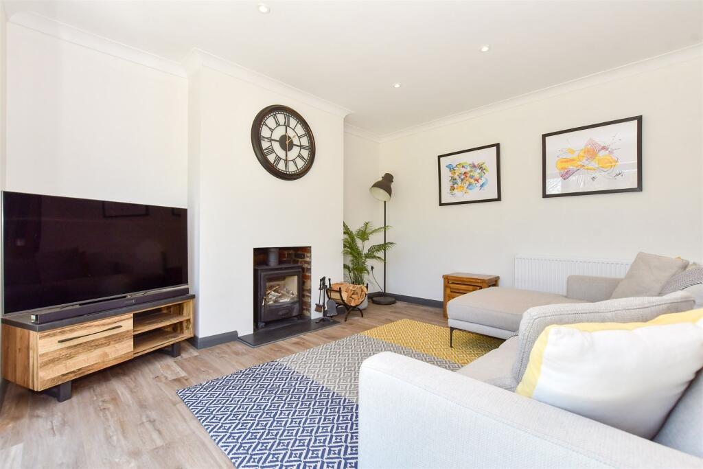 Kitchen/ Lounge/ Diner