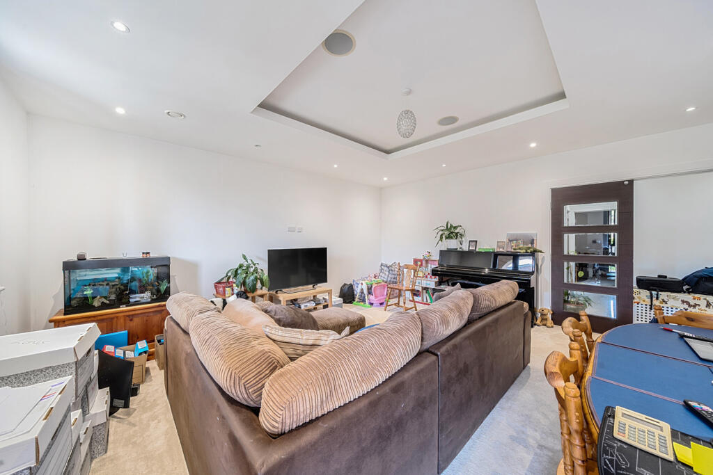 19-681b36835ccce-...