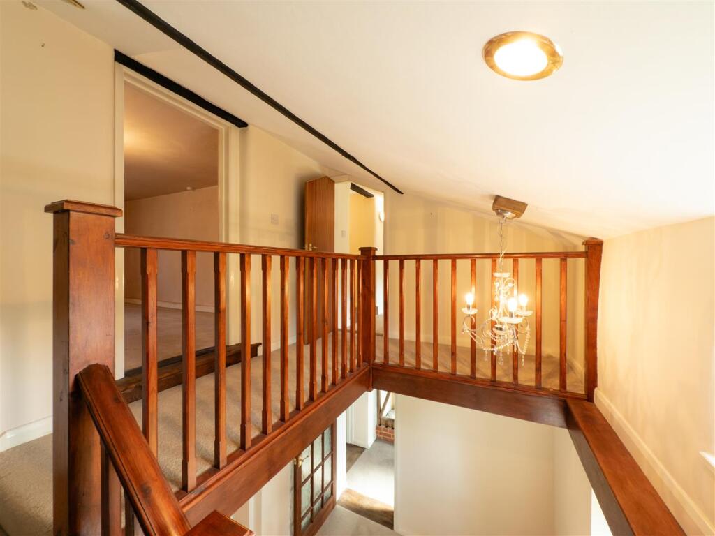 20250307111115 - IMG_4695 - 124 The Green, Wickham