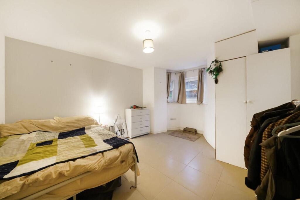 Basement-Flat-65-Foulden-Road-pz4wpGUrpcAK3g4lTHdu
