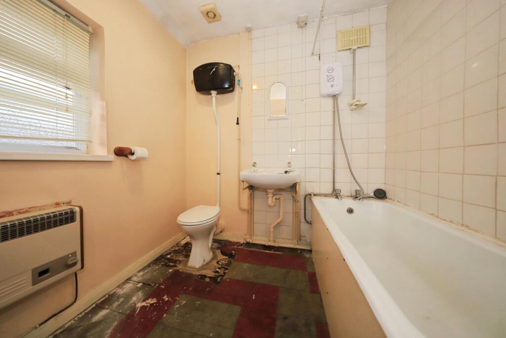 Bathroom / W.C.