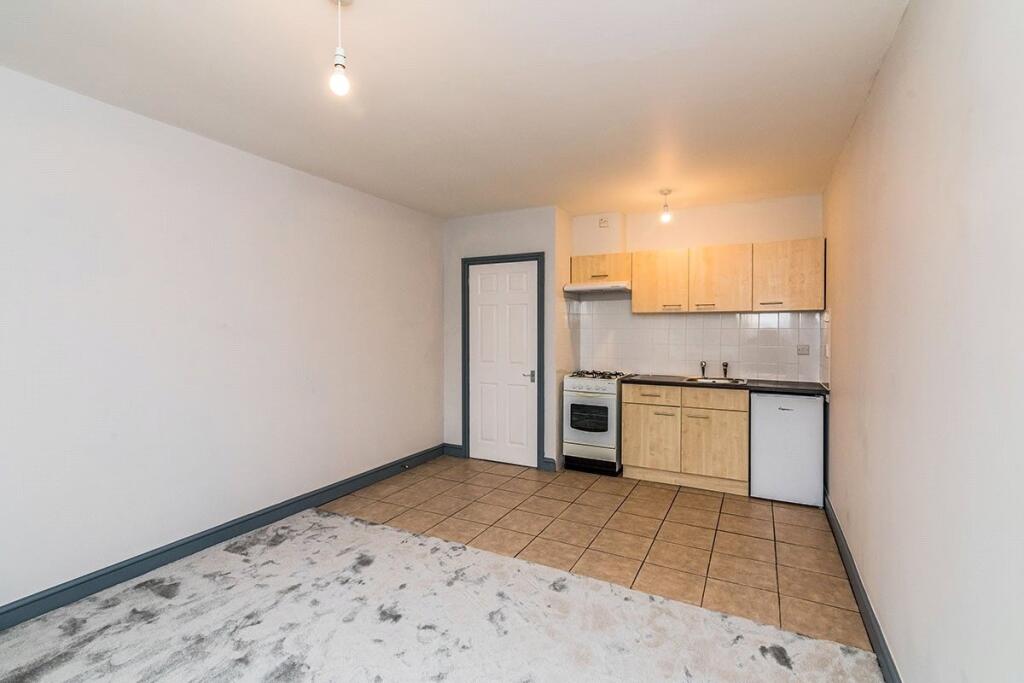 Lounge/Kitchen