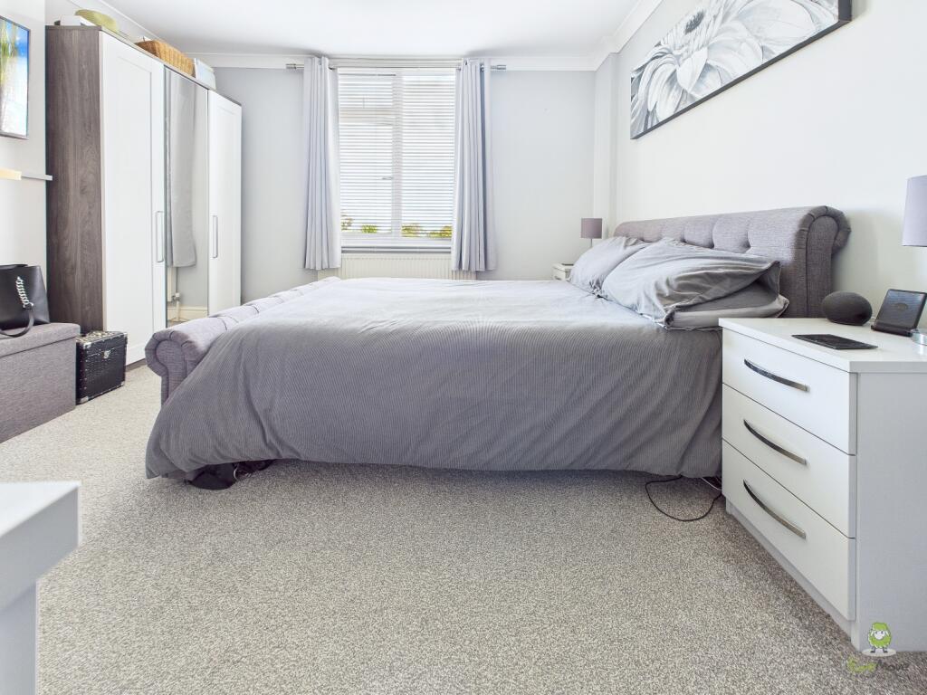 CAM01543G0-PR0155-STILL042