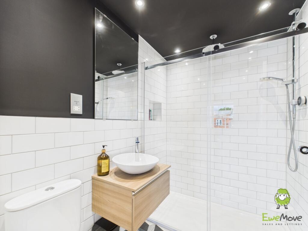 EweMove Basingstoke Estate Agents 21 Gaiger Avenue