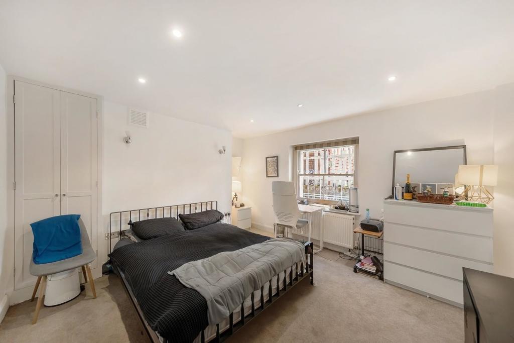 Bedroom.jpg