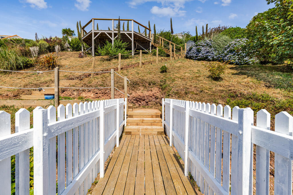 A05 - 6 Furzehill Road Heybrook Bay - 250718