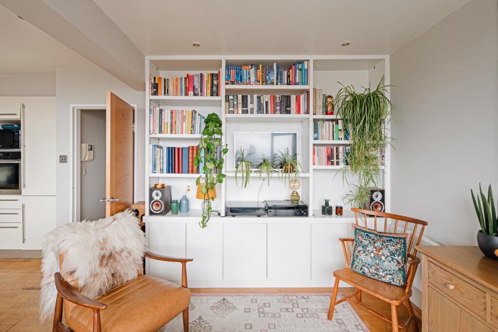 324235 - MP06386.jpg