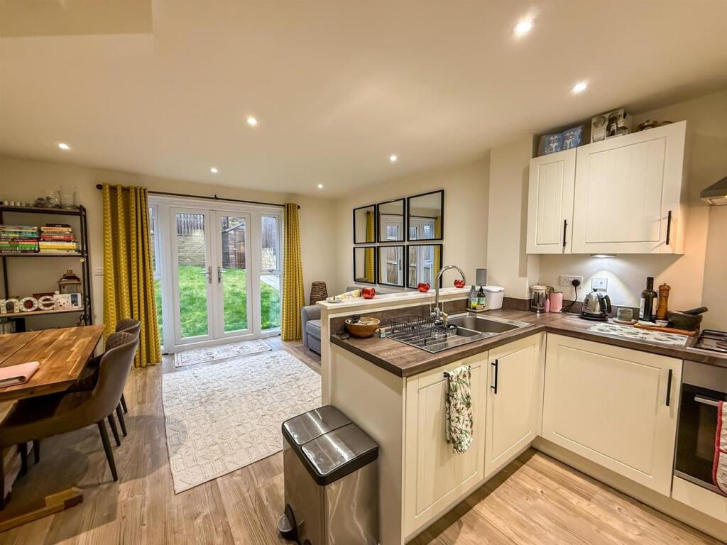 WhatsApp Image 2025-12-19 at 16.41.03 (3).jpeg