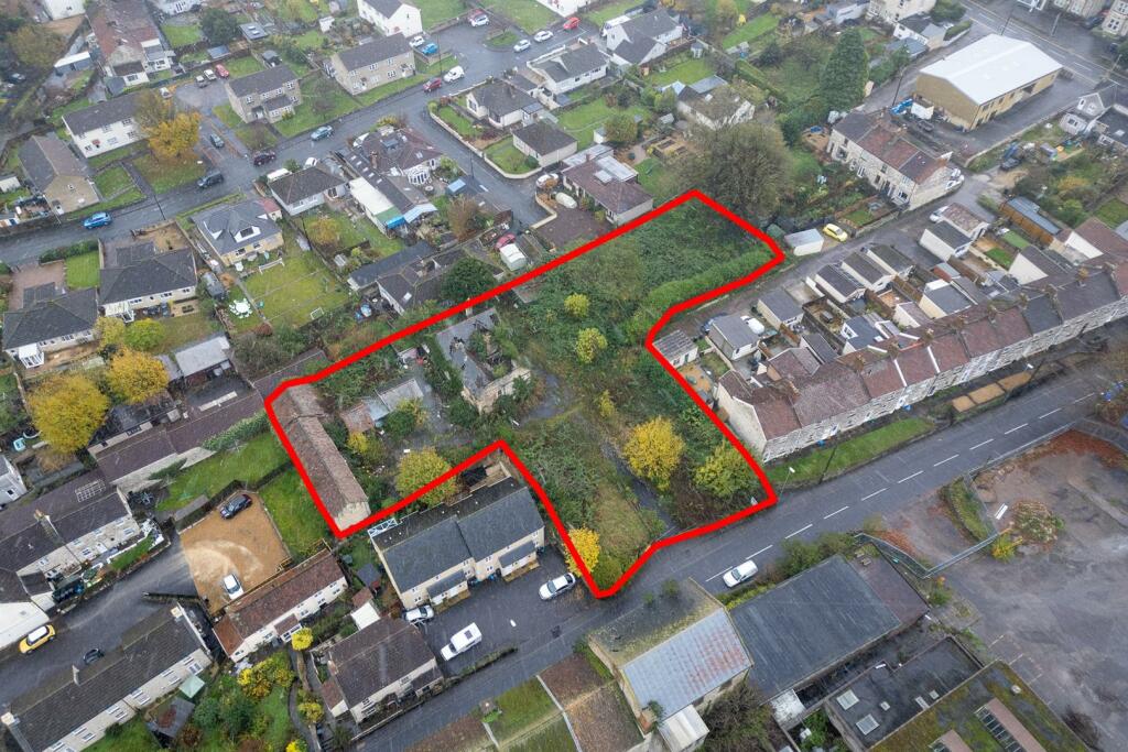 17 Station Road, Midsomer Norton, BA3 2AZ Freehold