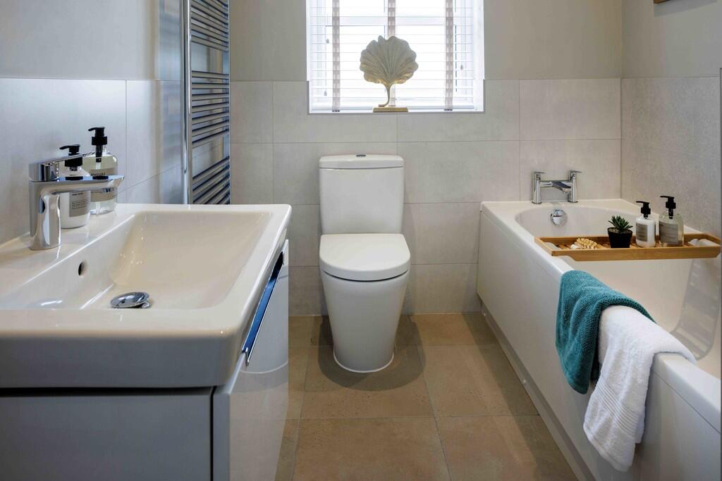Bathroom 1 - Wins...