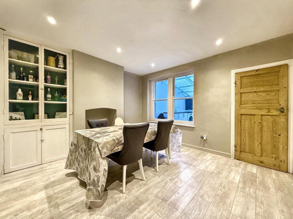 Silver Street, Midsomer Norton