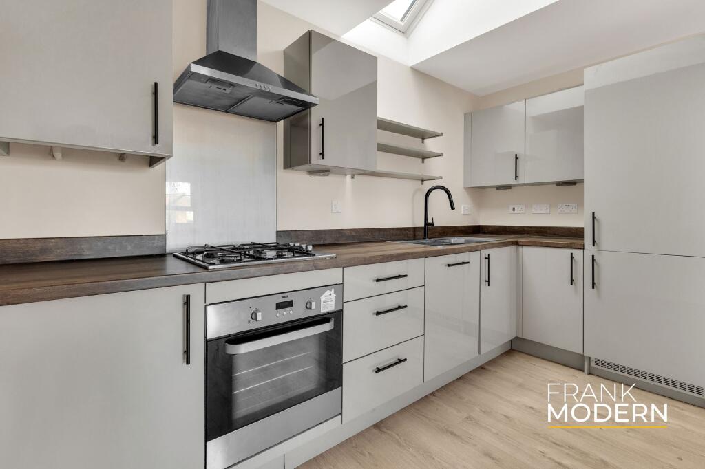 Living / Kitchen