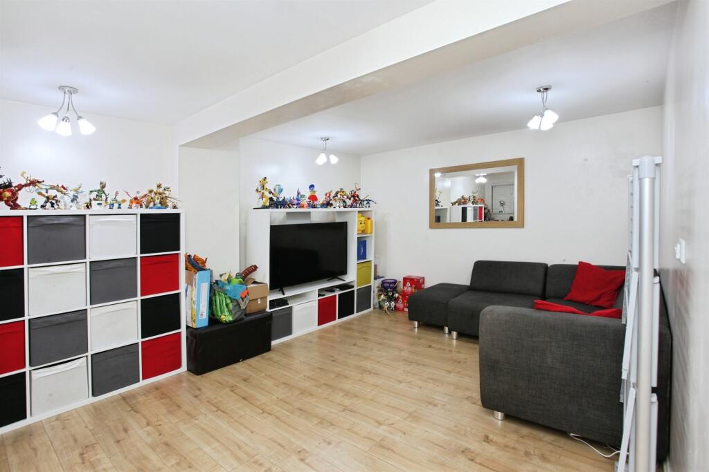 Under The Meio, Abertridwr, Caerphilly