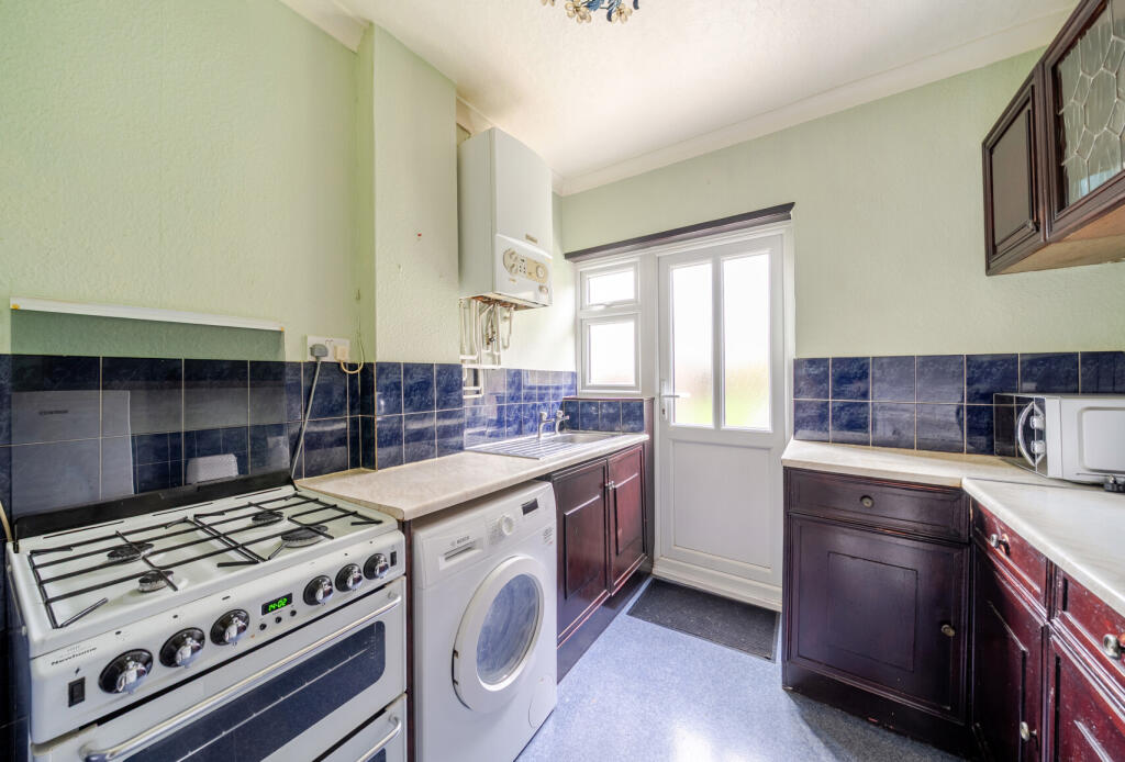 1374628-16-6908b4...