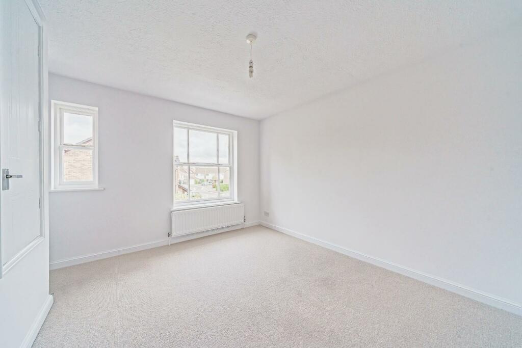 24 JONES CLOSE - PHOTOCB X MT 25.jpg