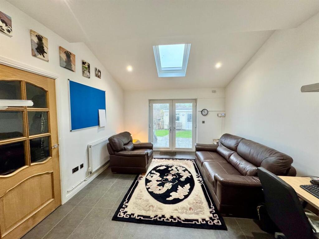 PHOTO-2025-12-10-16-27-46 (2).jpg