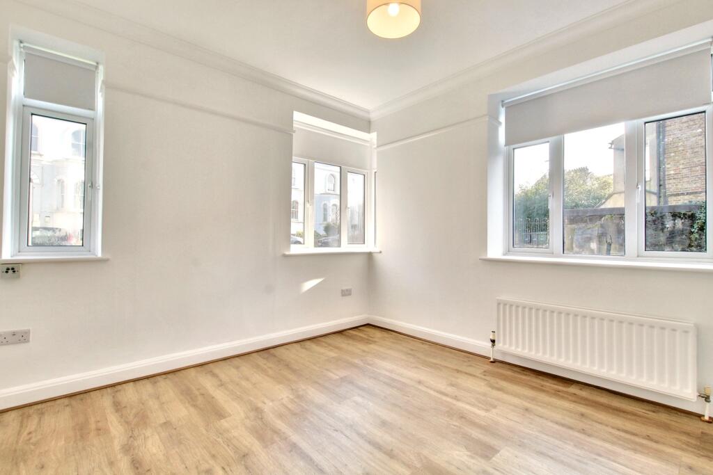 2.LOUNGE.jpg