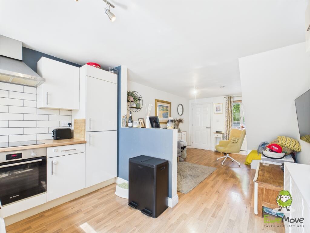 CAM03778G0-PR0224-STILL006