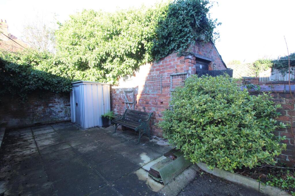 Lightburne Avenue, 20 - Rear 2.JPG