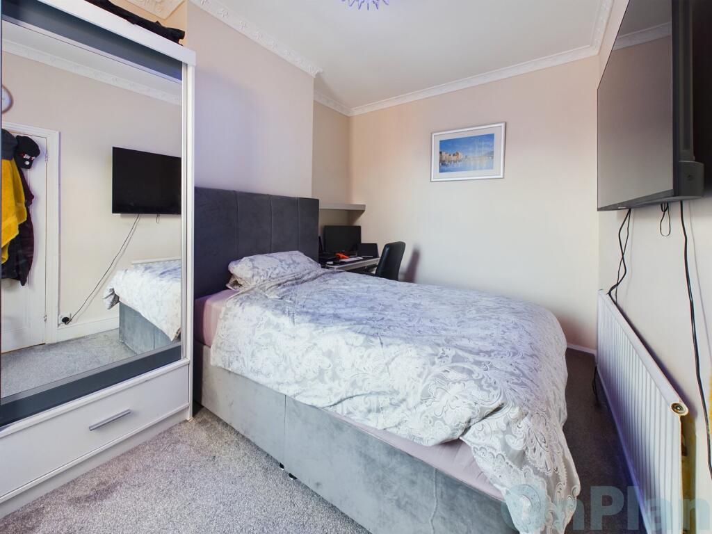 bedroom 2 39 victoria street