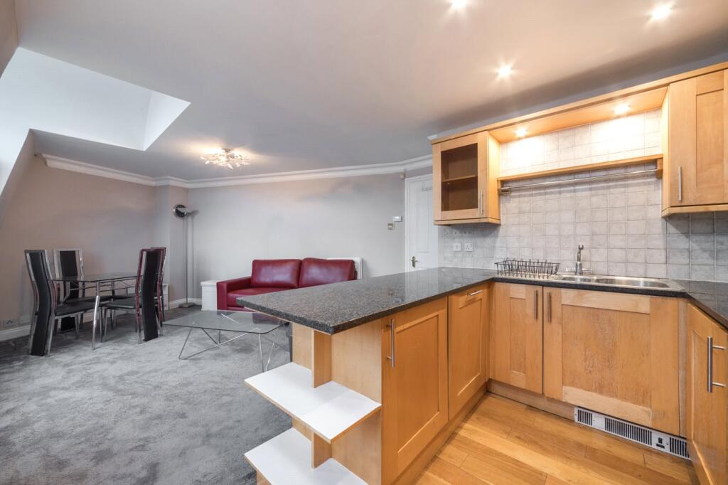 Kitchen/Reception
