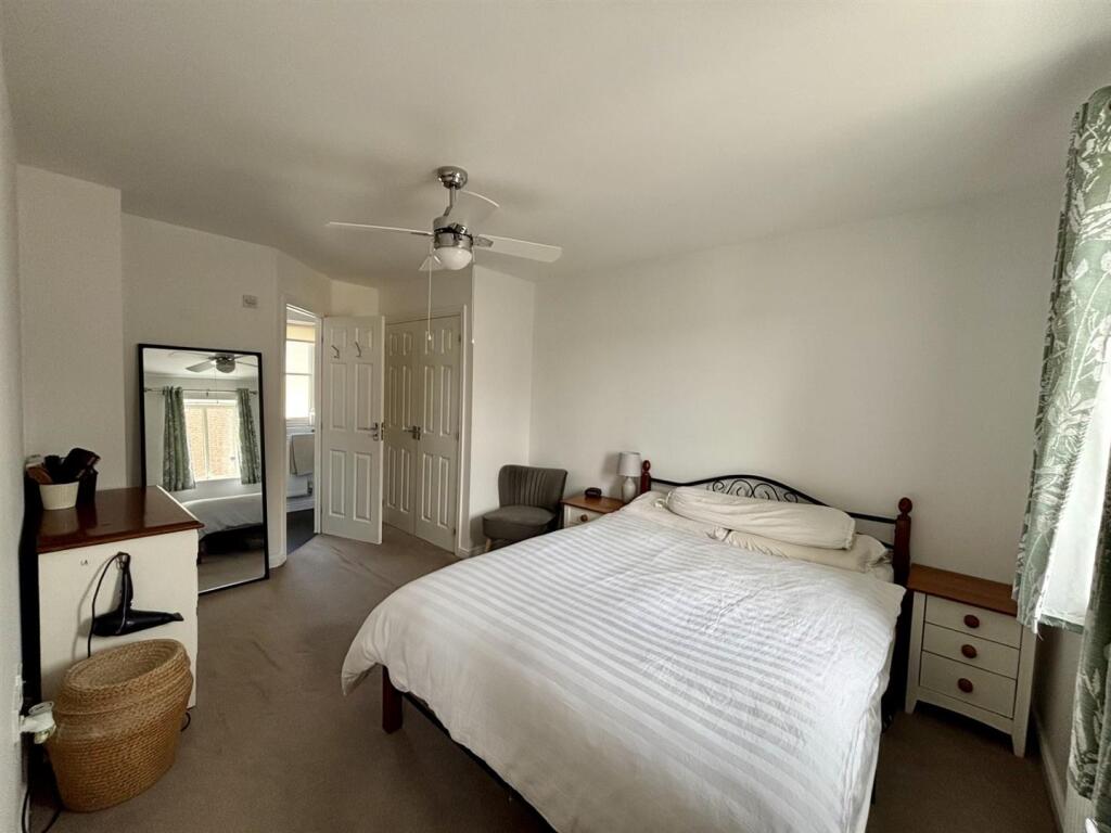 Bedroom.jpg