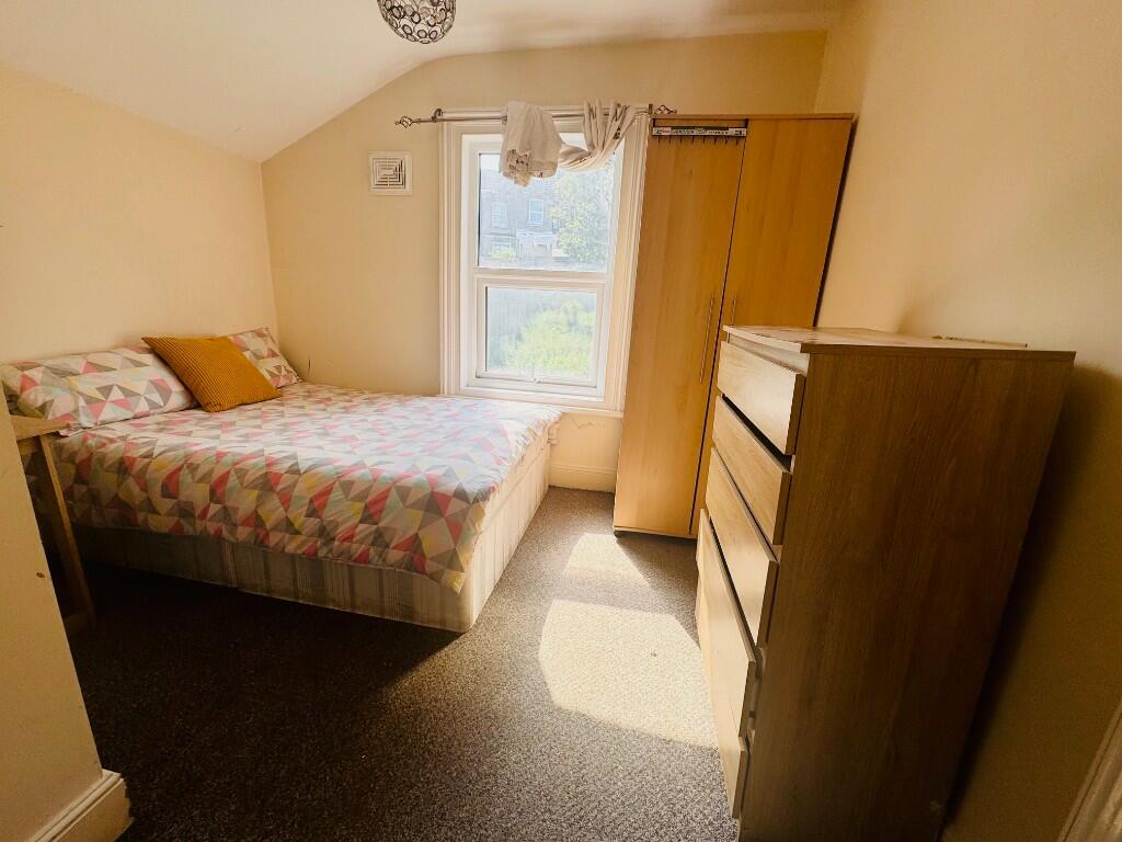 Room 3 £500