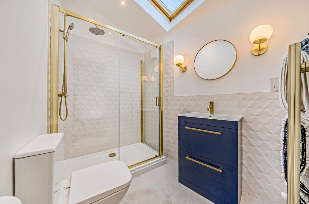 1355970-10-68cd6c...