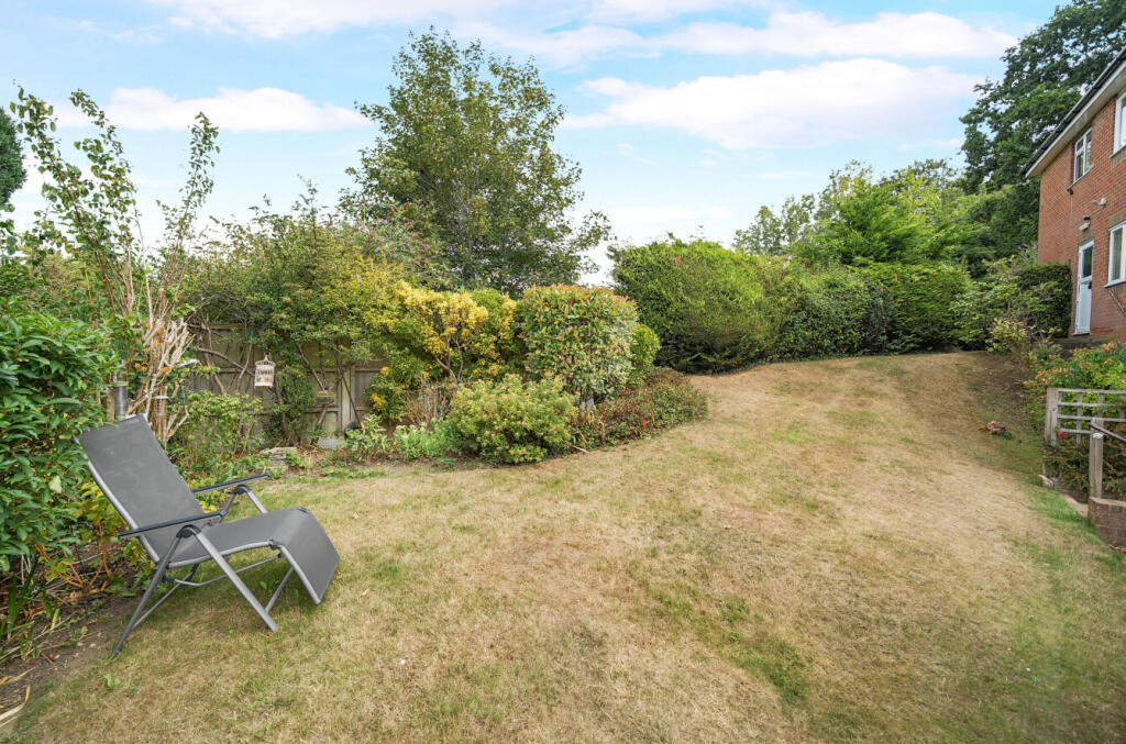 1331384-5-6889e7c...