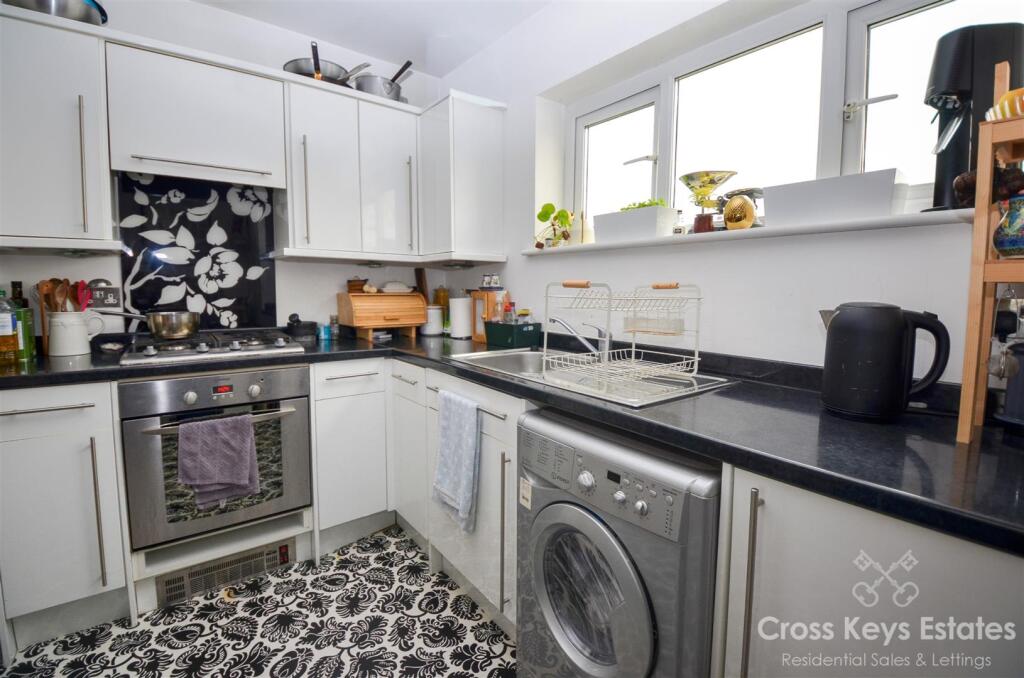 Sitting Room/Kitchen