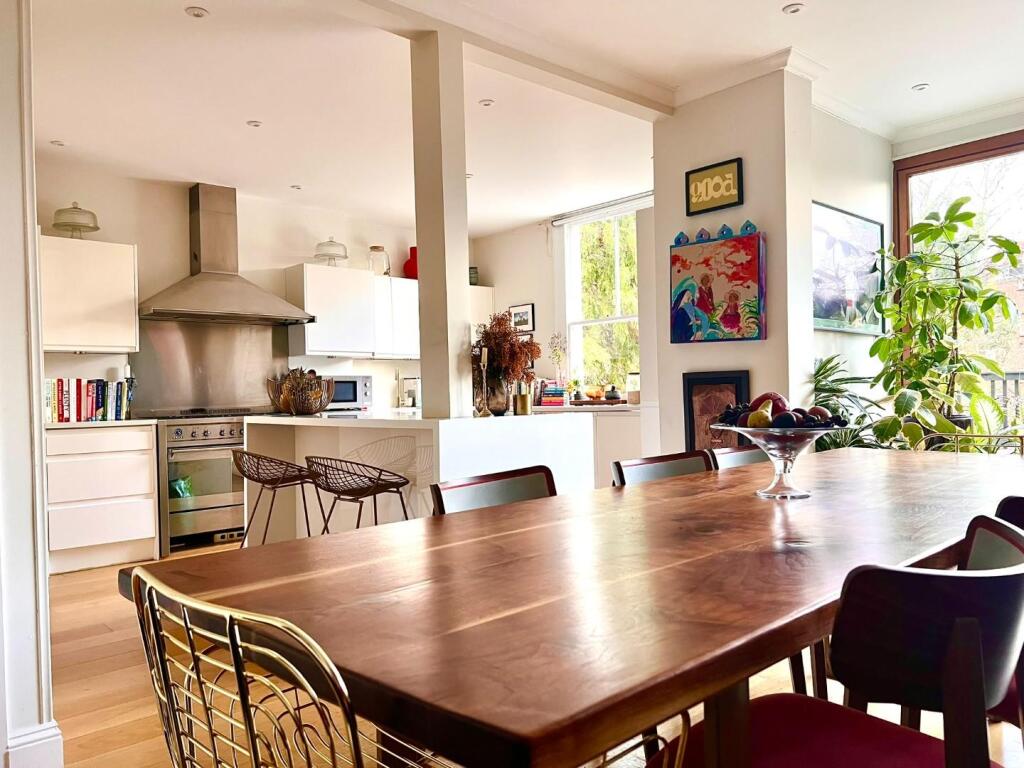 Ebele kitchen - 3.JPEG