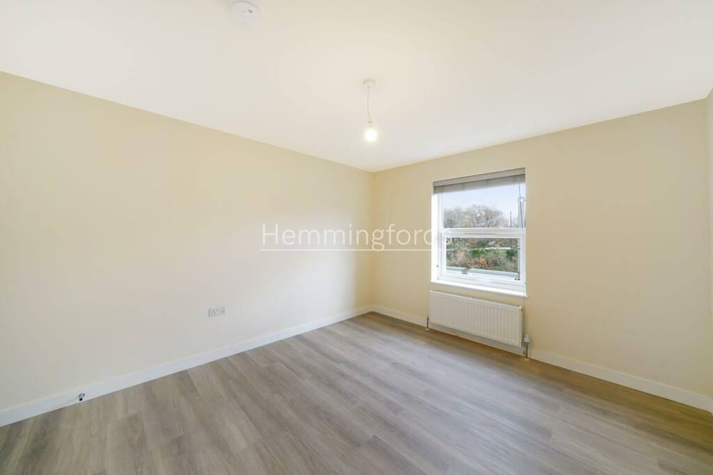 Top Floor, 10 Beatrice Road - JSUJ6AyMcdVWtALIhKW8