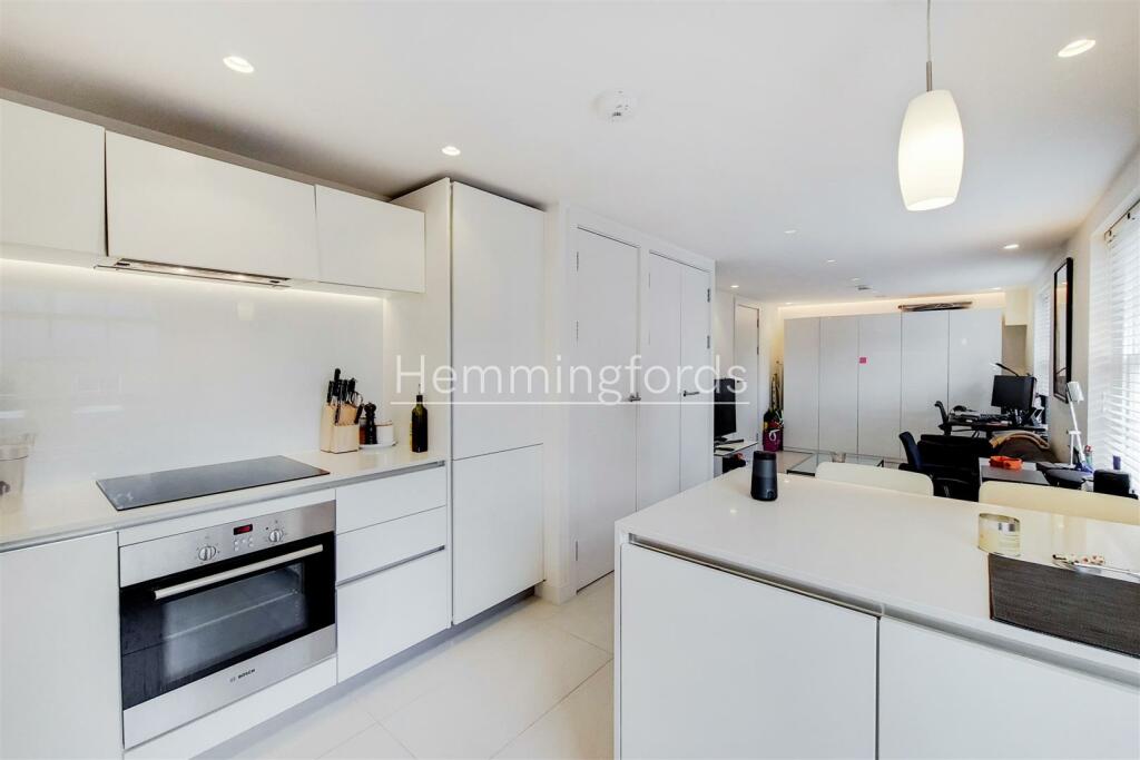 2_Kitchen-Reception-1.jpg