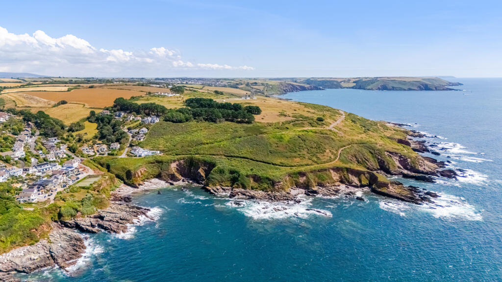 A30 - 6 Furzehill Road Heybrook Bay - 250718