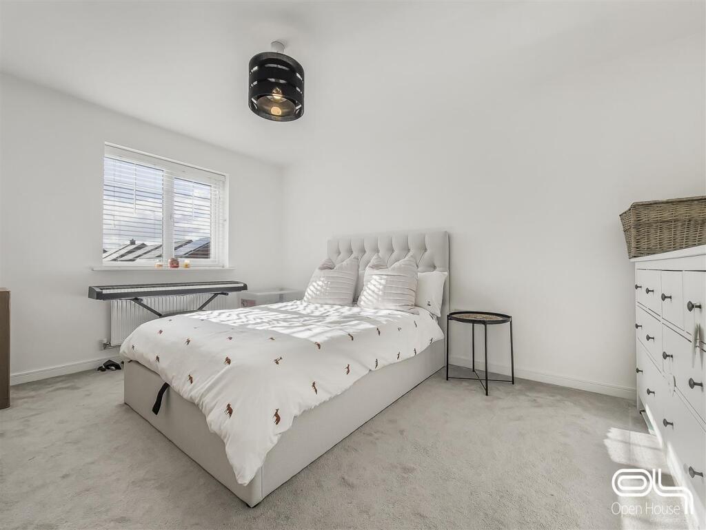 Osprey Drive (3).jpg