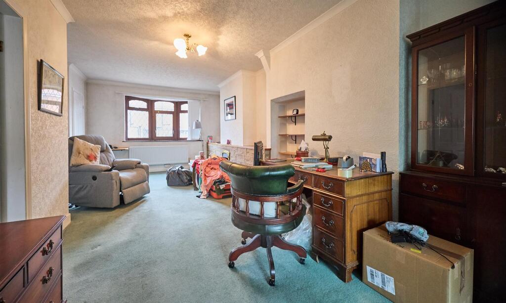 Through Lounge/Dining room