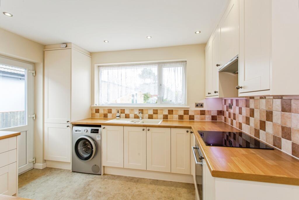 Fitted Kitchen
