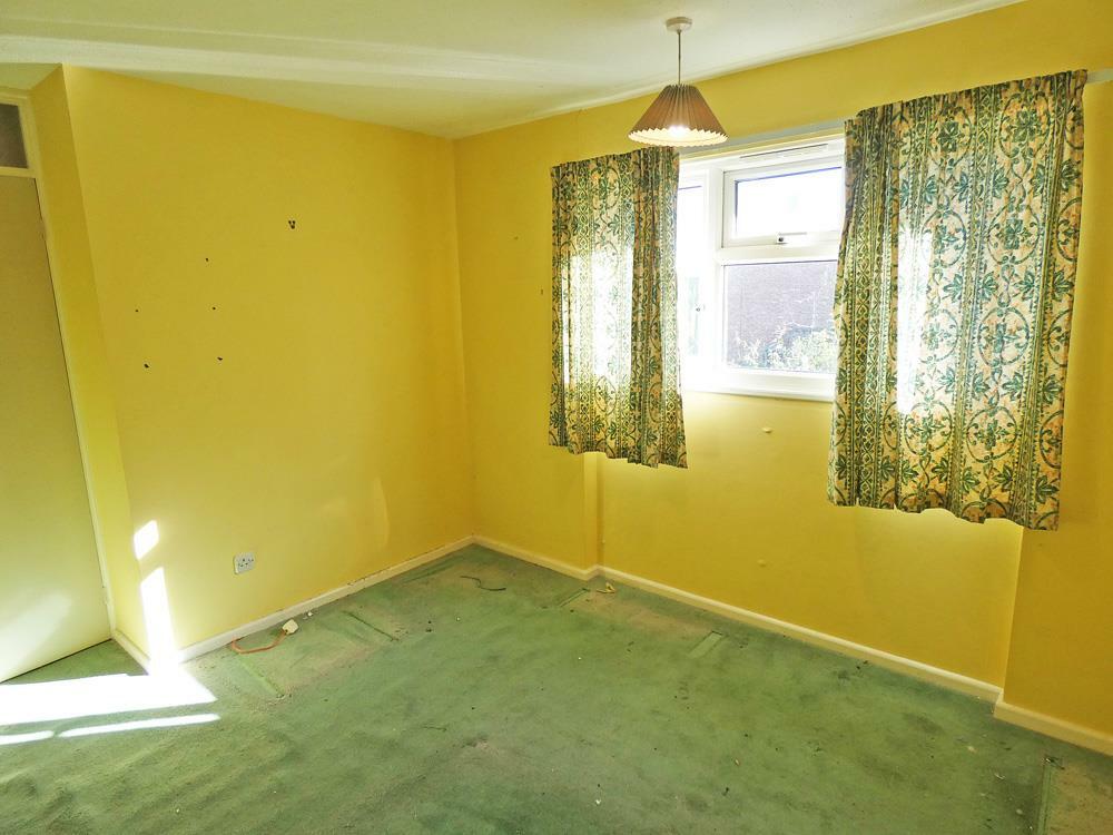 2274bed2.jpg