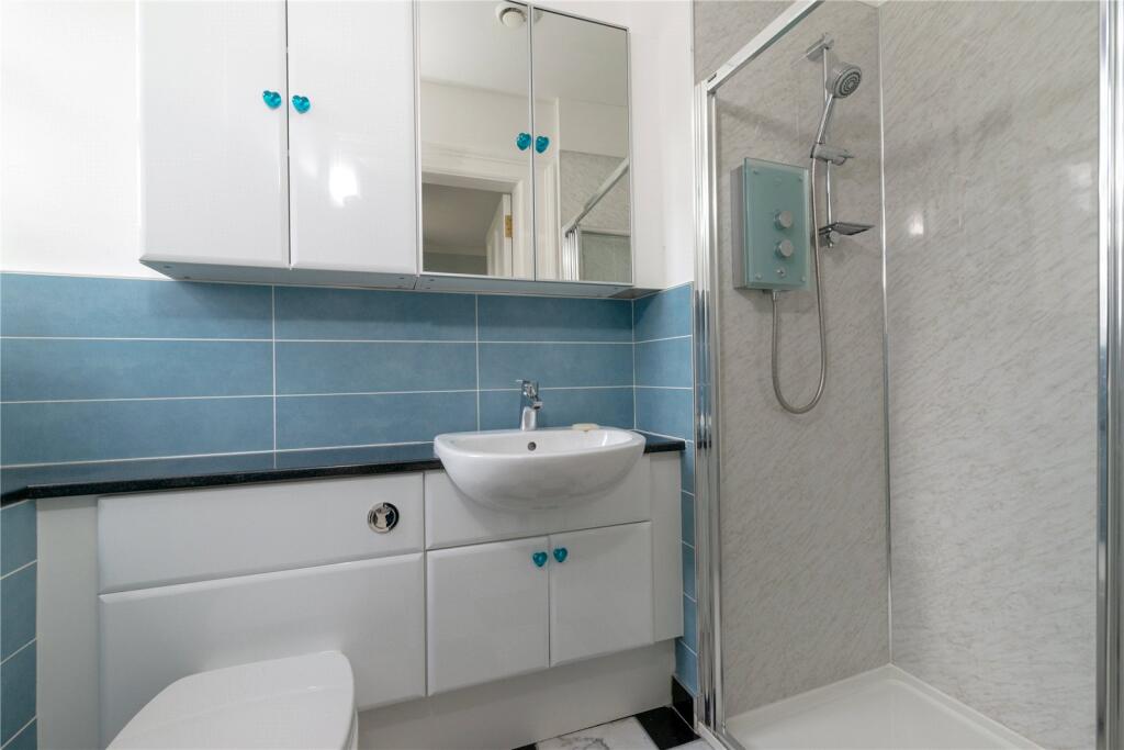 En Suite Shower Room