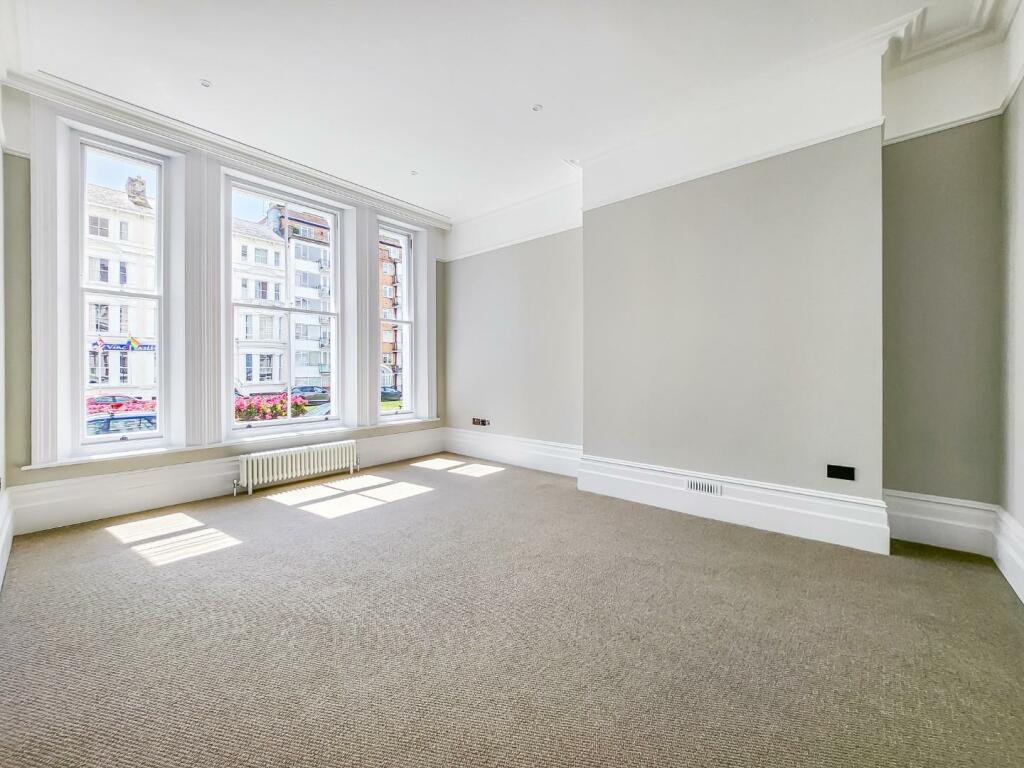 SHOW FLAT