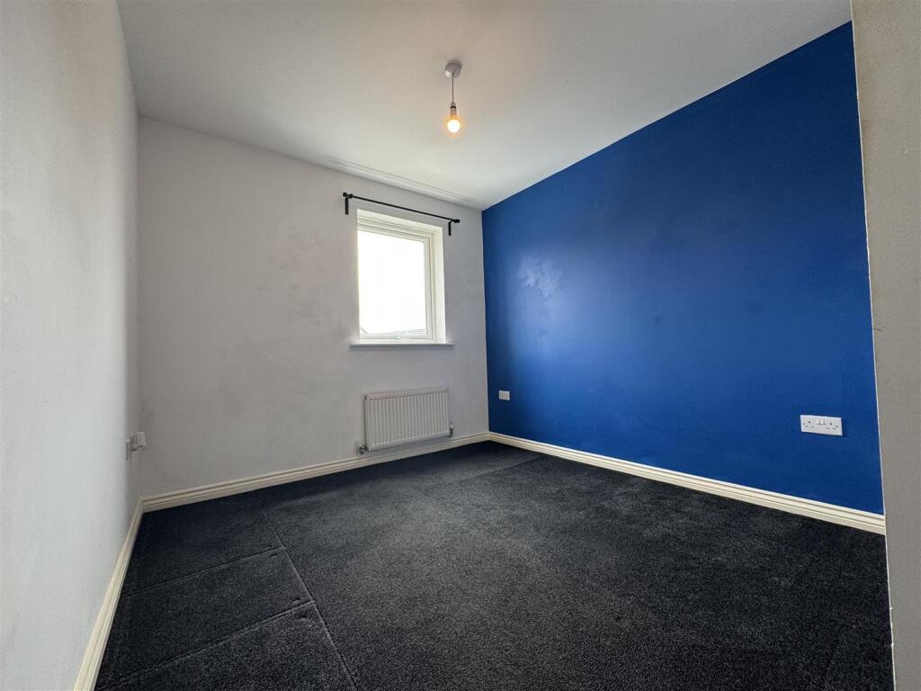 Bedroom 2 .jpg
