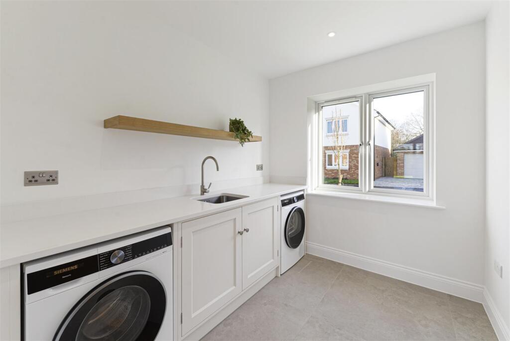 Barfield Gardens, Offham, West Malling