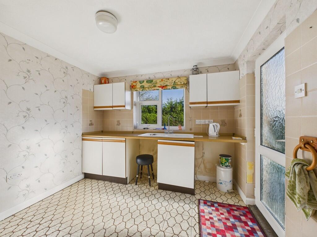 CAM04092G0-PR0102...