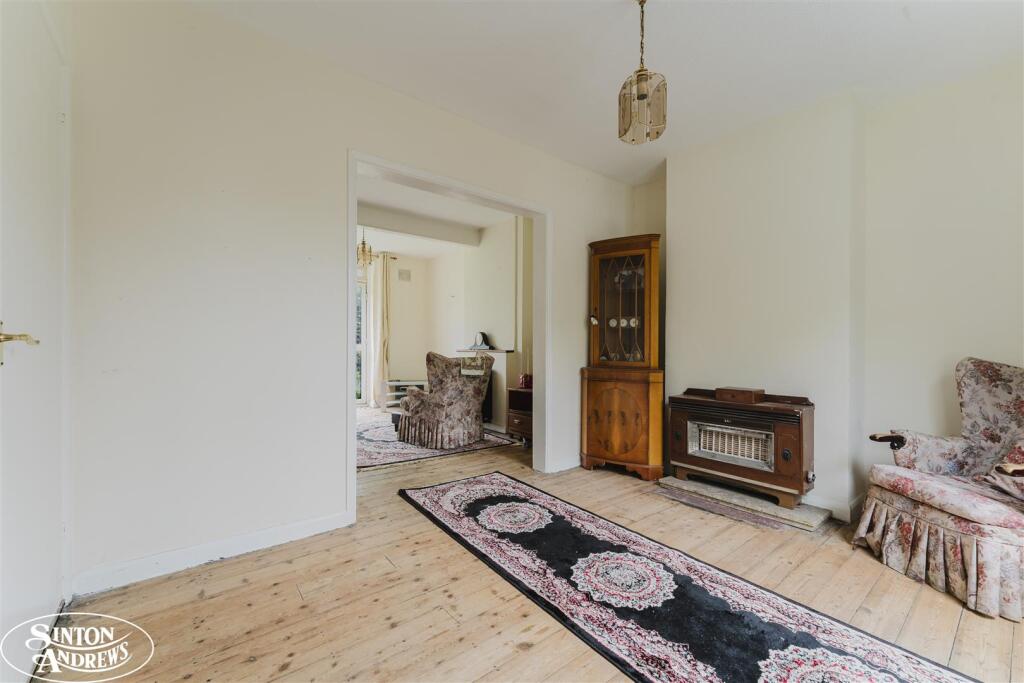 44 Westcott through.jpg