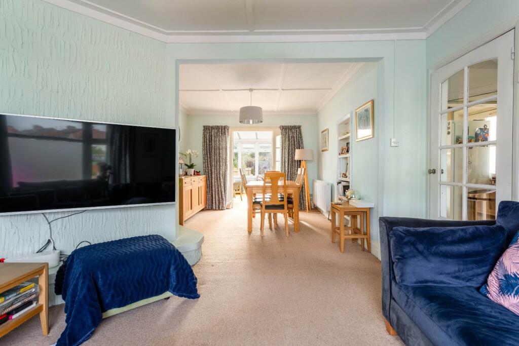 Amherst Crescent-6.jpg