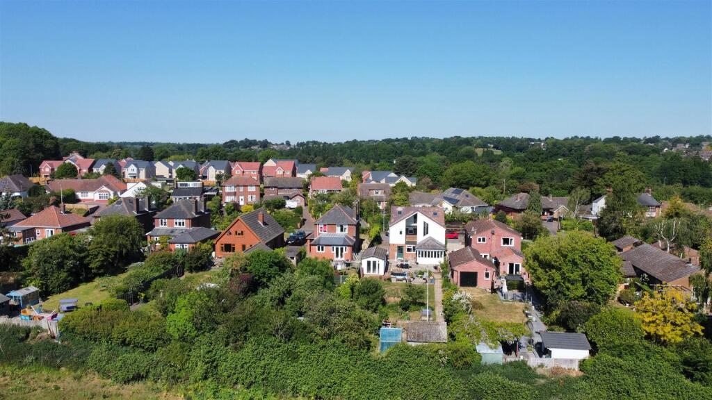 dji_fly_20250520_100158_635_1747731862721_photo_op