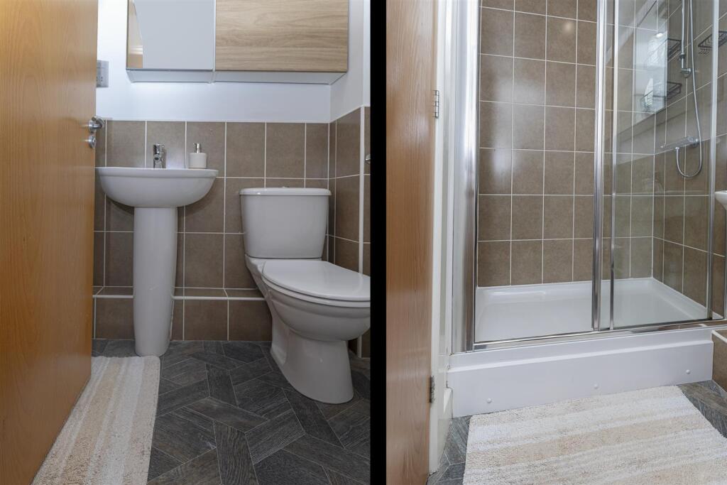 En Suite Shower Room