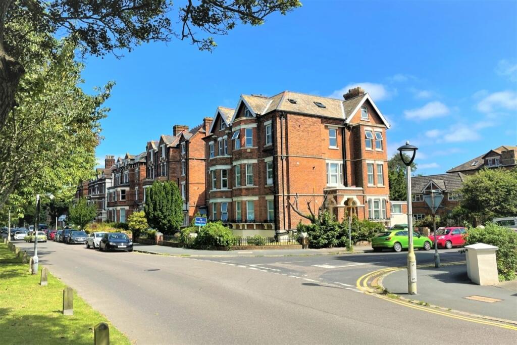 Castle Hill Avenue